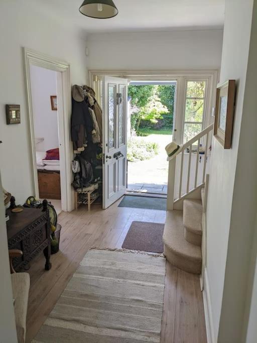 Cliffside Apartment Cowes  Bagian luar foto
