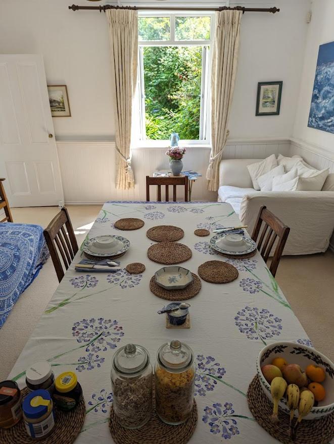 Cliffside Apartment Cowes  Bagian luar foto